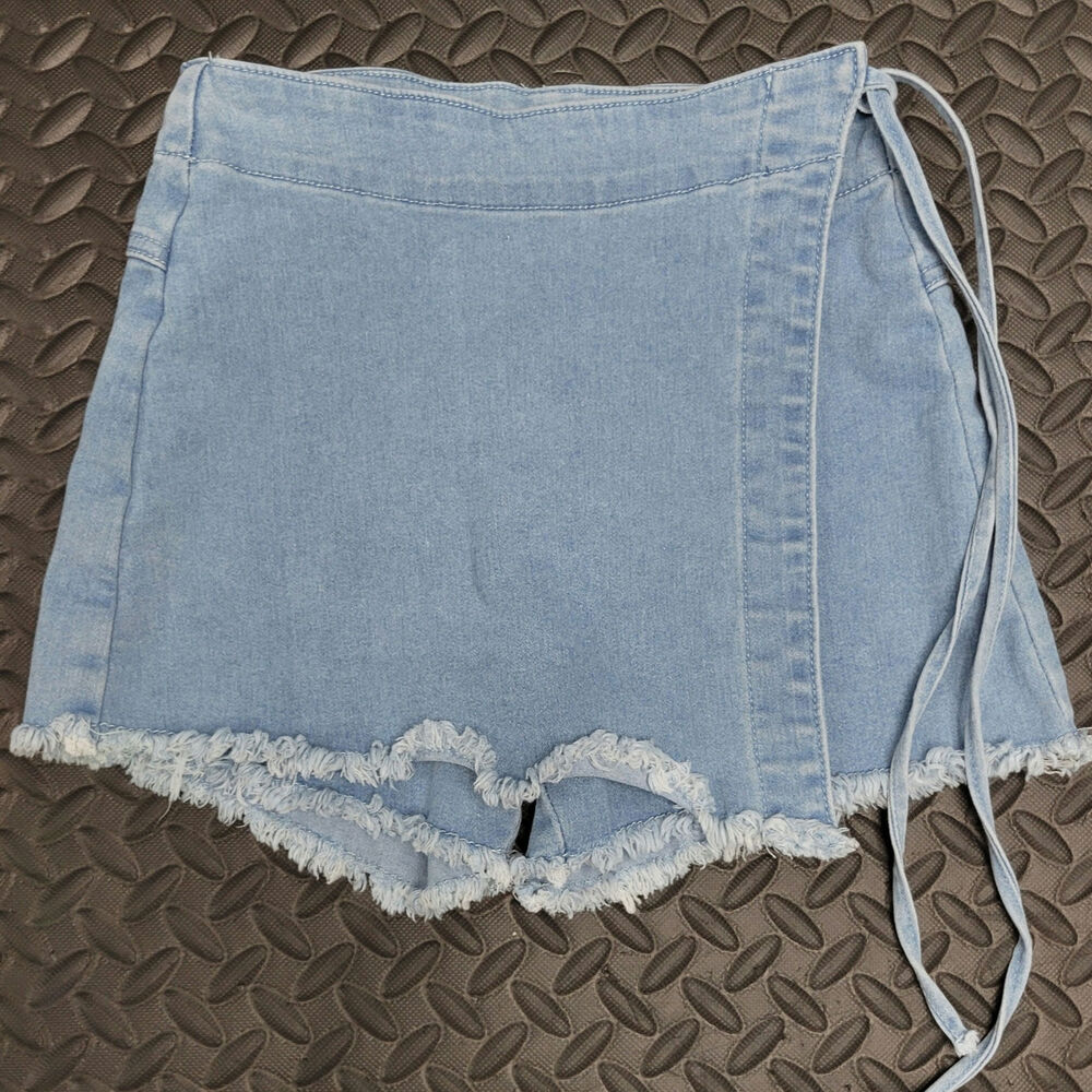 Vigoss The V Skort Size 1/25 Light Wash Denim Wrap Frayed Hem Y2K Mini Skort